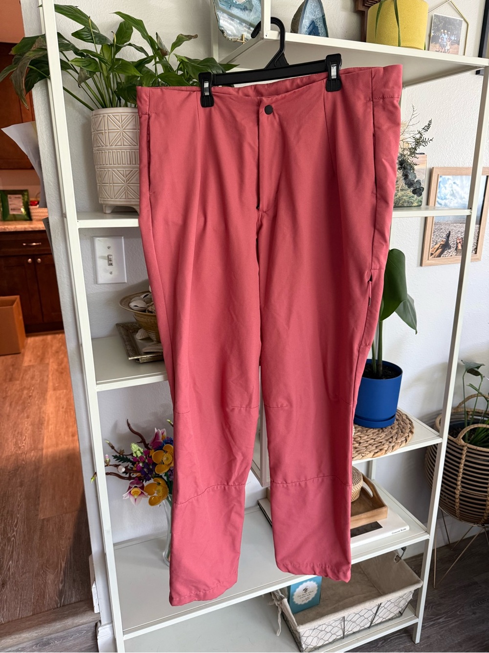 The North Face Women’s Coral Pink Cargo Pants